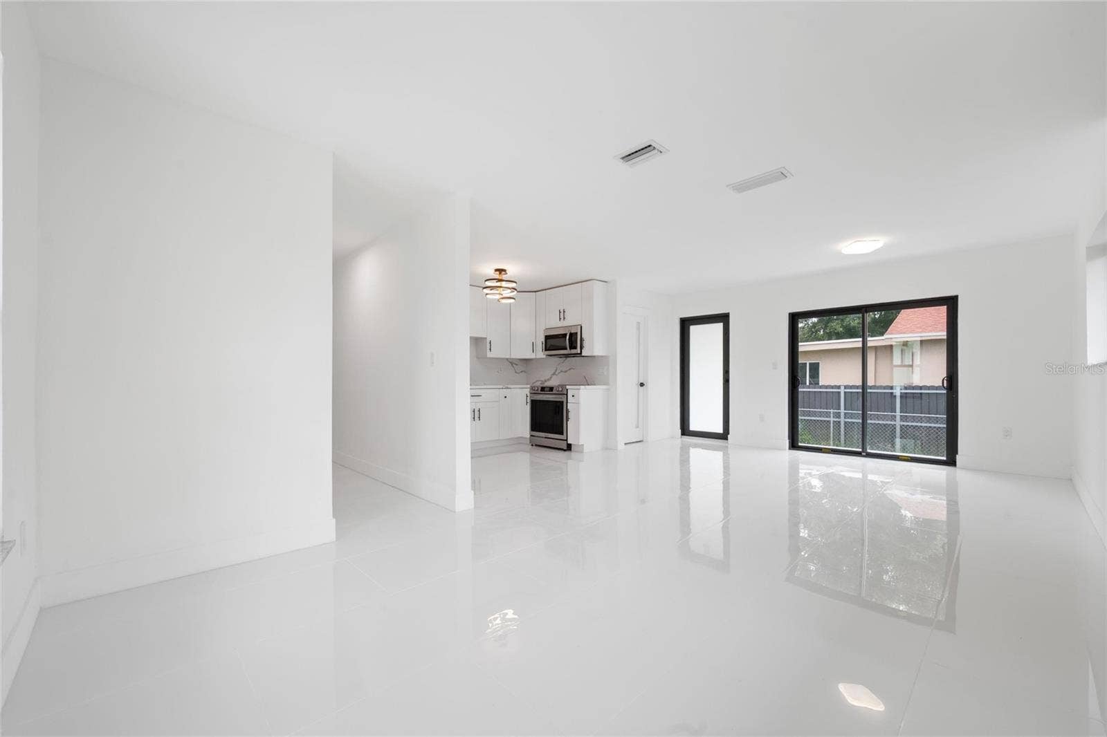 1112 SW 11TH AVENUE, Miami, FL 33129