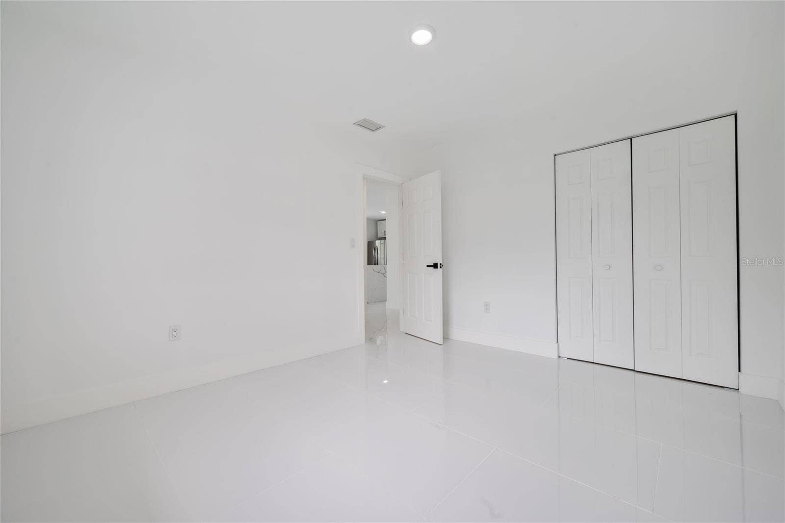 1112 SW 11TH AVENUE, Miami, FL 33129