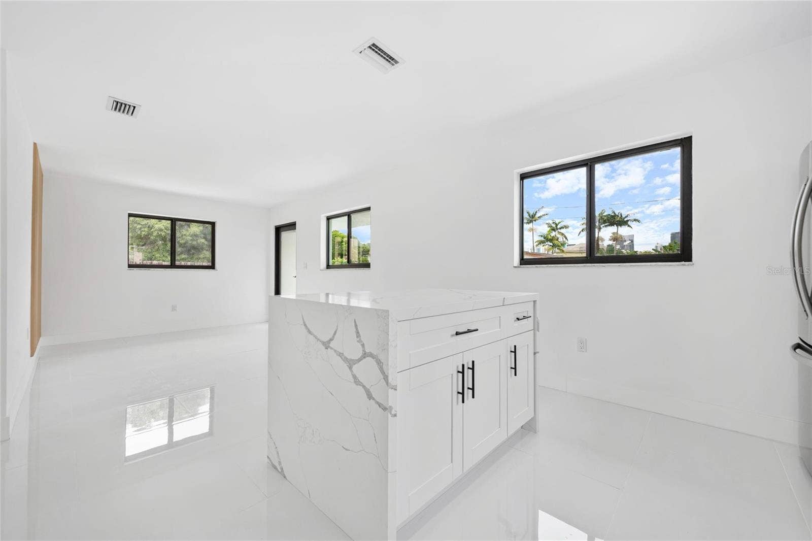 1112 SW 11TH AVENUE, Miami, FL 33129