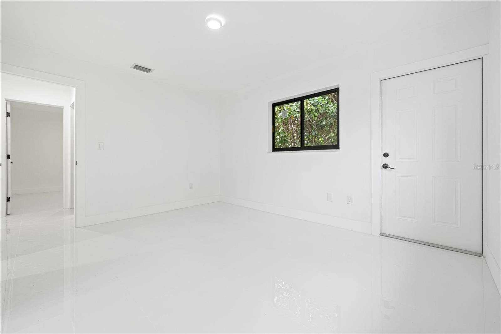 1112 SW 11TH AVENUE, Miami, FL 33129