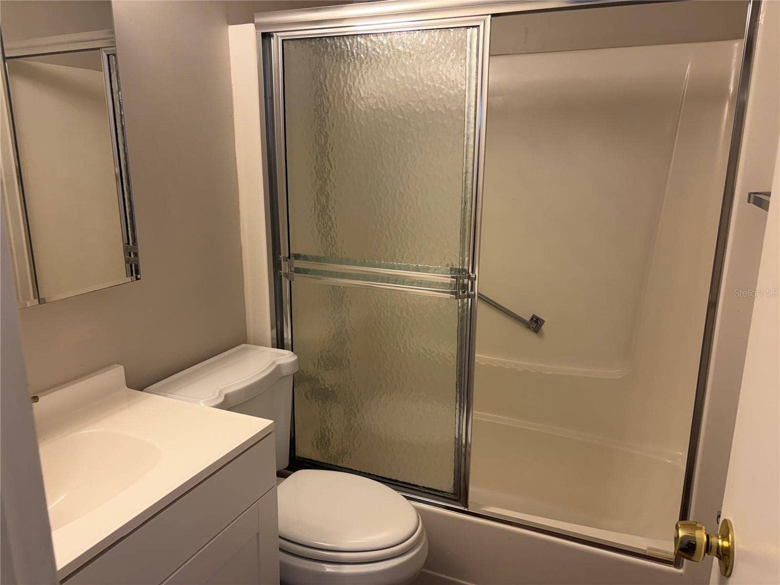 4158 TAMIAMI TRAIL, #T8, Port Charlotte, FL 33952 Guest bathroom