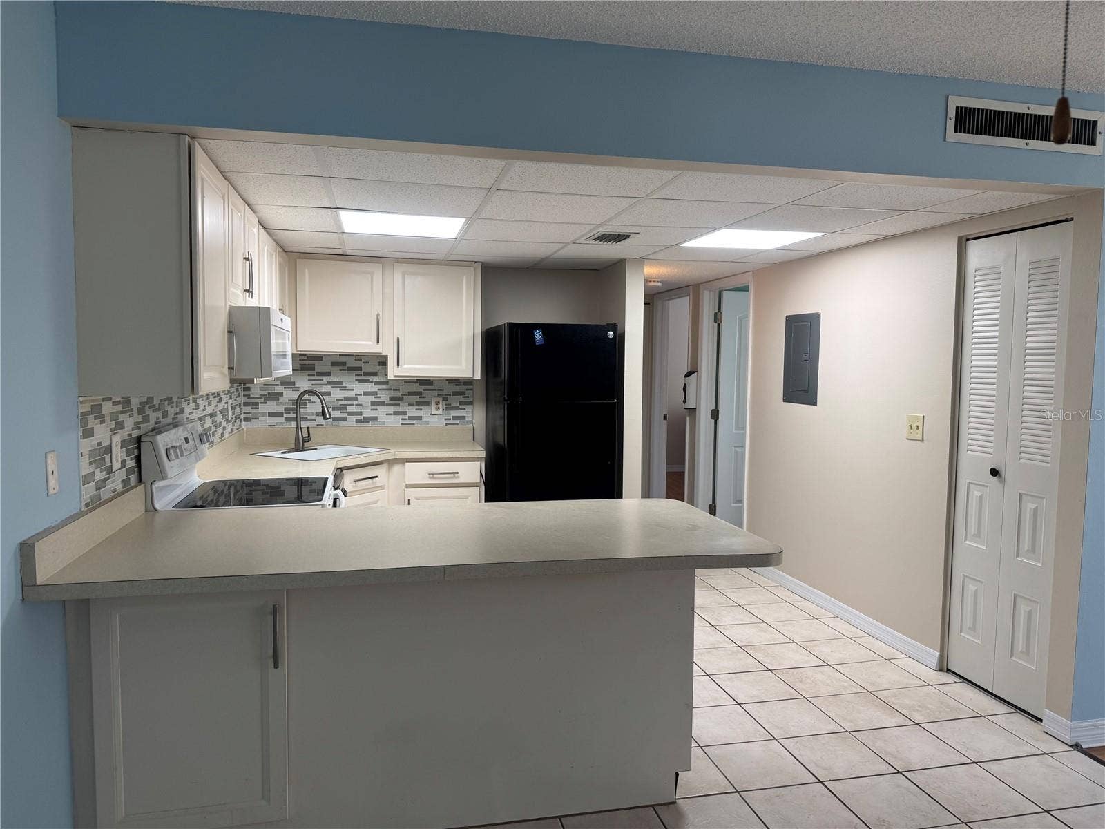 21260 BRINSON AVENUE, #206, Port Charlotte, FL 33952 Kitchen