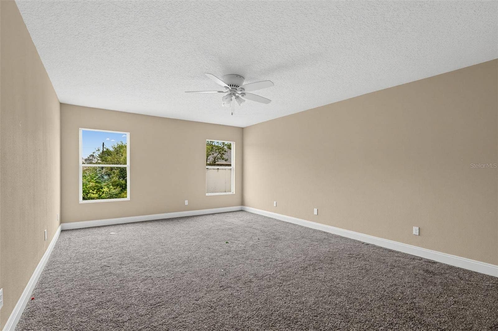 10 RIVIERA ESTATES DRIVE, Palm Coast, FL 32164