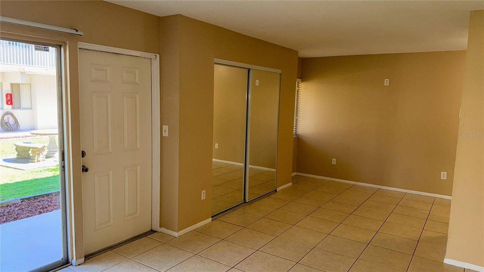 2920 CLARK ROAD, #102, Sarasota, FL 34231 Entry / Dining Room