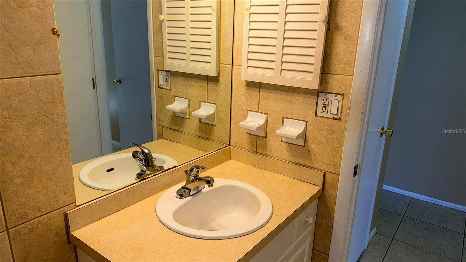 2920 CLARK ROAD, #102, Sarasota, FL 34231 Bathroom