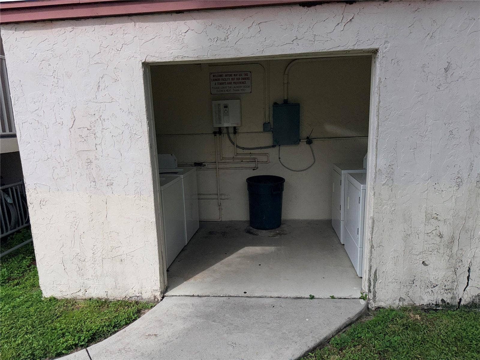 2920 CLARK ROAD, #102, Sarasota, FL 34231 Shared Laundry