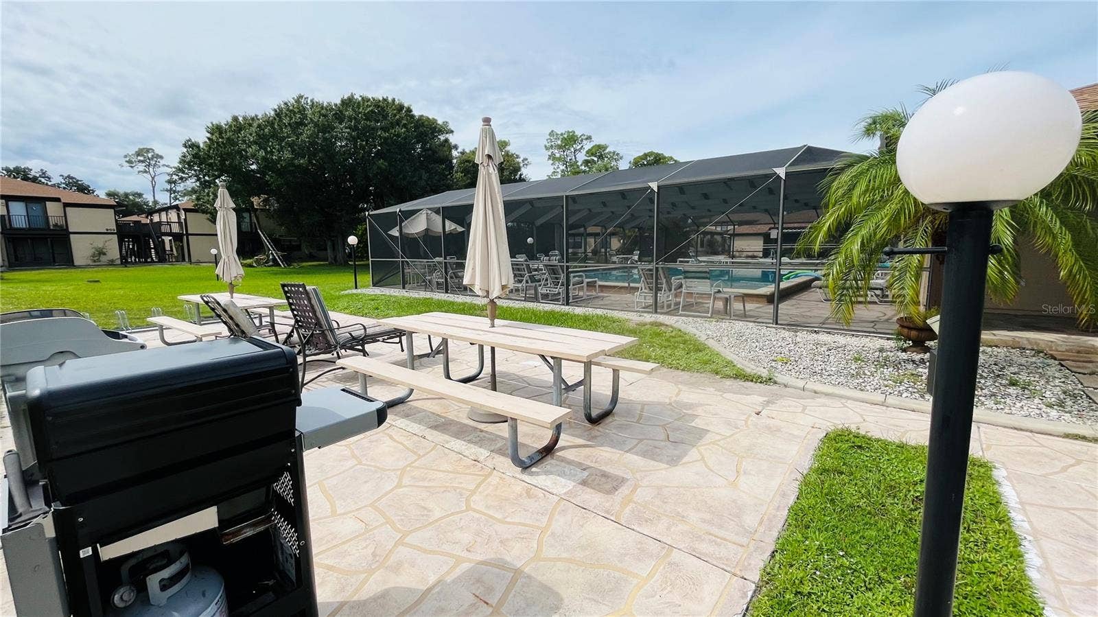 4022 BEAVER LANE, #800H, Port Charlotte, FL 33952 Grilling and Picnic area