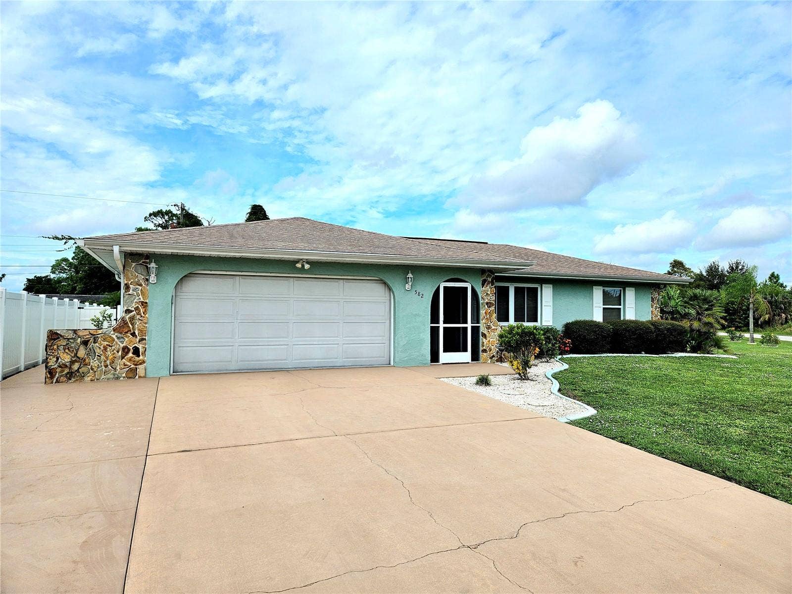 582 AZALEA DRIVE NW, Port Charlotte, FL 33952 582 AZALEA DRIVE NW, Port Charlotte, FL 33952