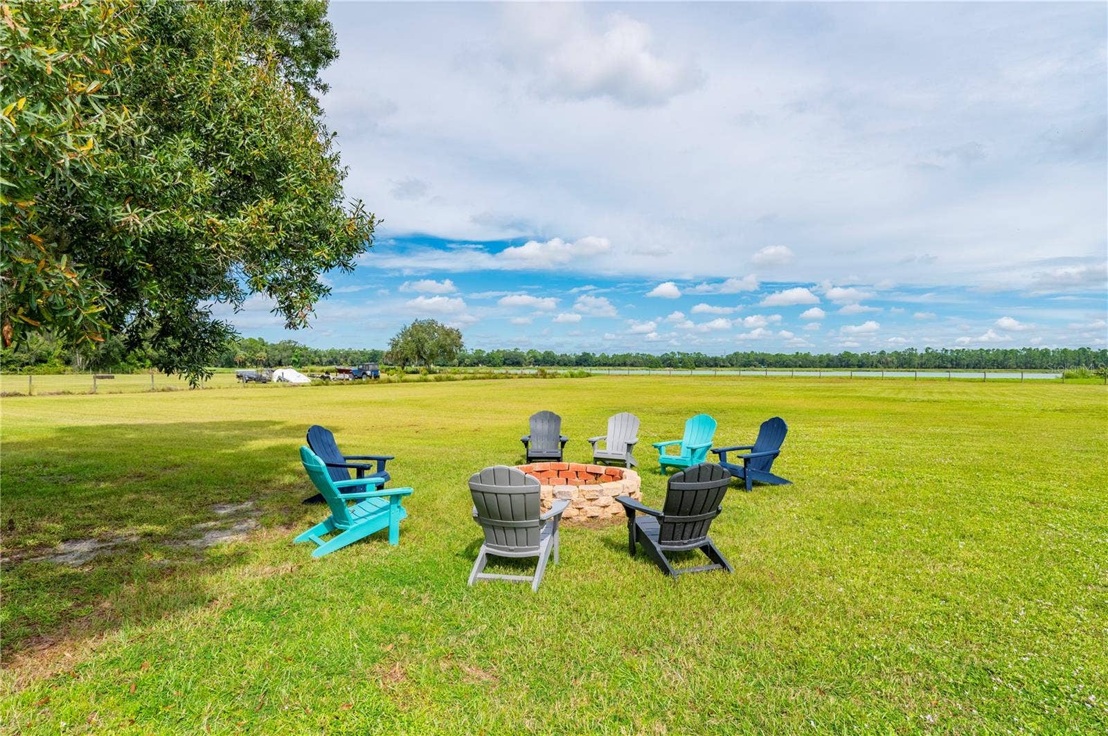2508 TROPICAIRE BOULEVARD, North Port, FL 34286 2508 TROPICAIRE BOULEVARD, North Port, FL 34286