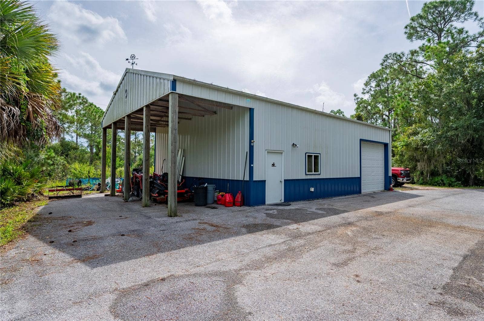 2508 TROPICAIRE BOULEVARD, North Port, FL 34286 2508 TROPICAIRE BOULEVARD, North Port, FL 34286