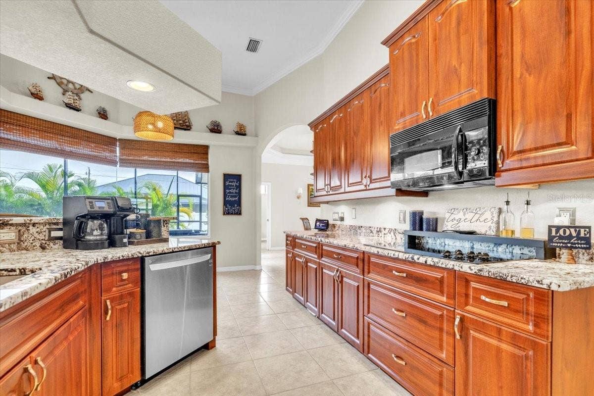 9685 ARNAZ CIRCLE, Port Charlotte, FL 33981