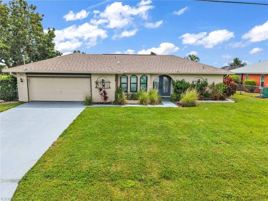 Property photo for 216 SE 30TH TERRACE, Cape Coral, FL