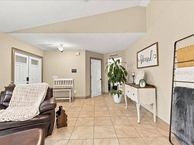 393 MALPELO AVENUE, Punta Gorda, FL 33983 393 MALPELO AVENUE, Punta Gorda, FL 33983