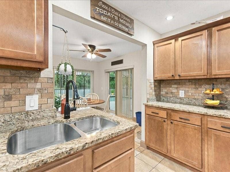 393 MALPELO AVENUE, Punta Gorda, FL 33983 393 MALPELO AVENUE, Punta Gorda, FL 33983
