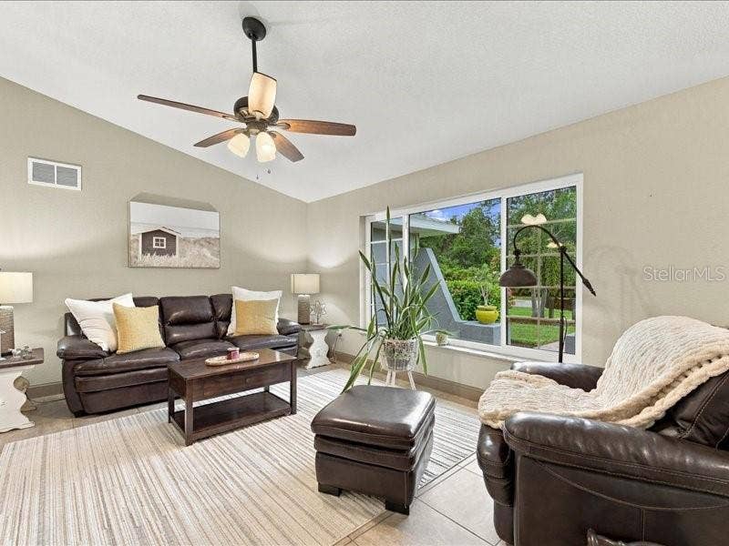 393 MALPELO AVENUE, Punta Gorda, FL 33983 393 MALPELO AVENUE, Punta Gorda, FL 33983