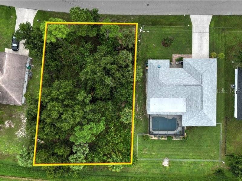 393 MALPELO AVENUE, Punta Gorda, FL 33983 393 MALPELO AVENUE, Punta Gorda, FL 33983