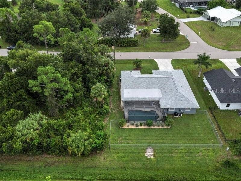 393 MALPELO AVENUE, Punta Gorda, FL 33983 393 MALPELO AVENUE, Punta Gorda, FL 33983