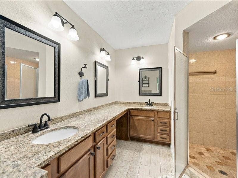 393 MALPELO AVENUE, Punta Gorda, FL 33983 393 MALPELO AVENUE, Punta Gorda, FL 33983