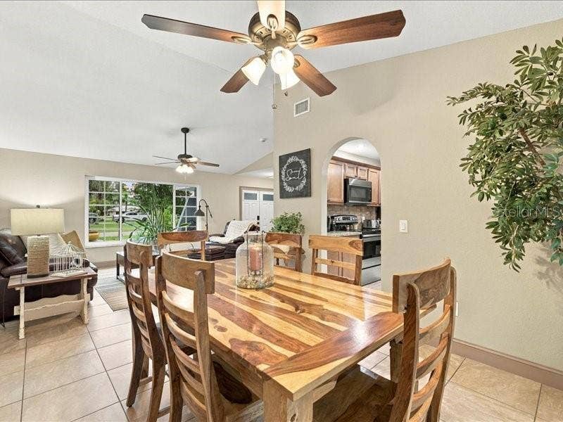 393 MALPELO AVENUE, Punta Gorda, FL 33983 393 MALPELO AVENUE, Punta Gorda, FL 33983