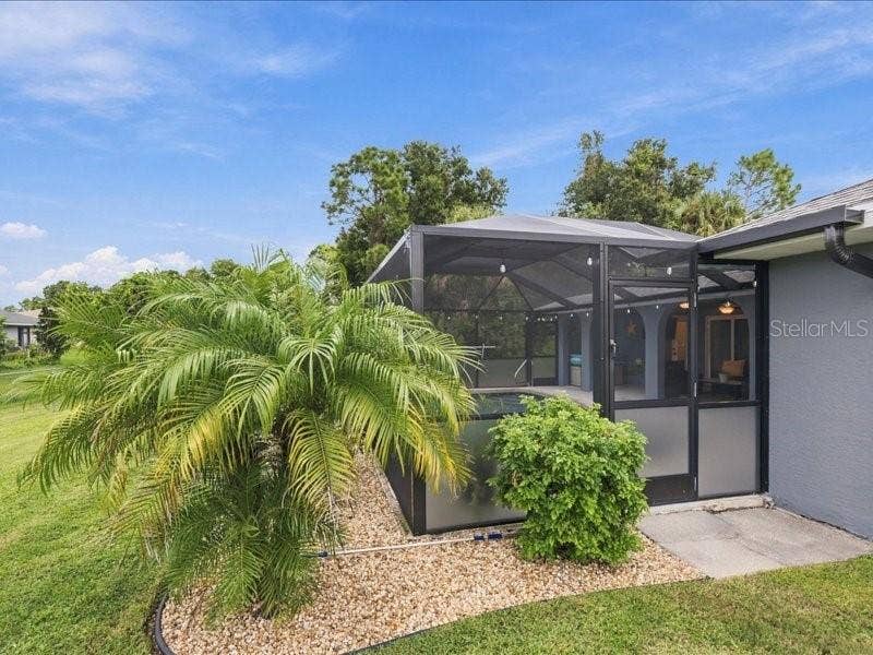393 MALPELO AVENUE, Punta Gorda, FL 33983 393 MALPELO AVENUE, Punta Gorda, FL 33983