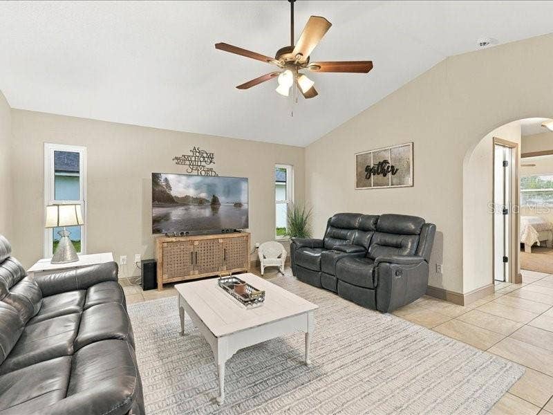 393 MALPELO AVENUE, Punta Gorda, FL 33983 393 MALPELO AVENUE, Punta Gorda, FL 33983