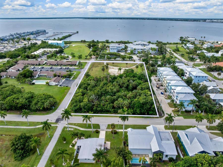 Property photo for 925 W MARION AVENUE, Punta Gorda, FL
