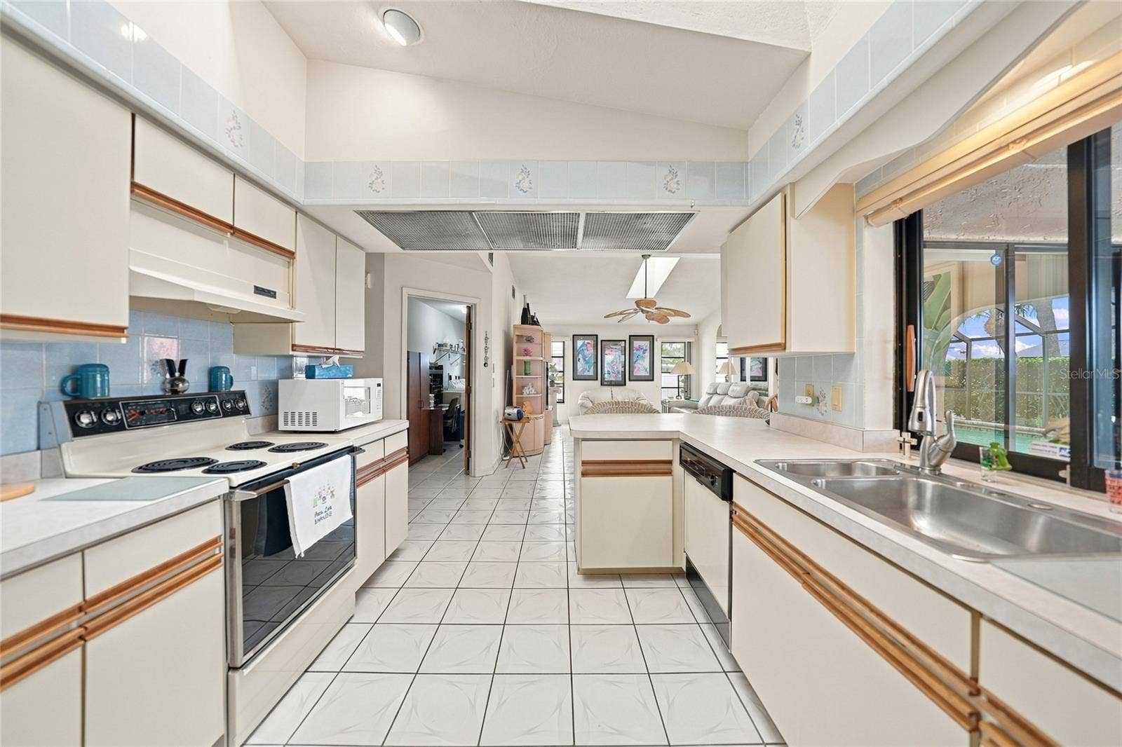 5242 FORBES TERRACE, Port Charlotte, FL 33981 Kitchen