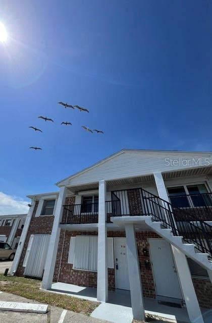 190 E OLMSTEAD DRIVE, #F32, Titusville, FL 32780 Entry