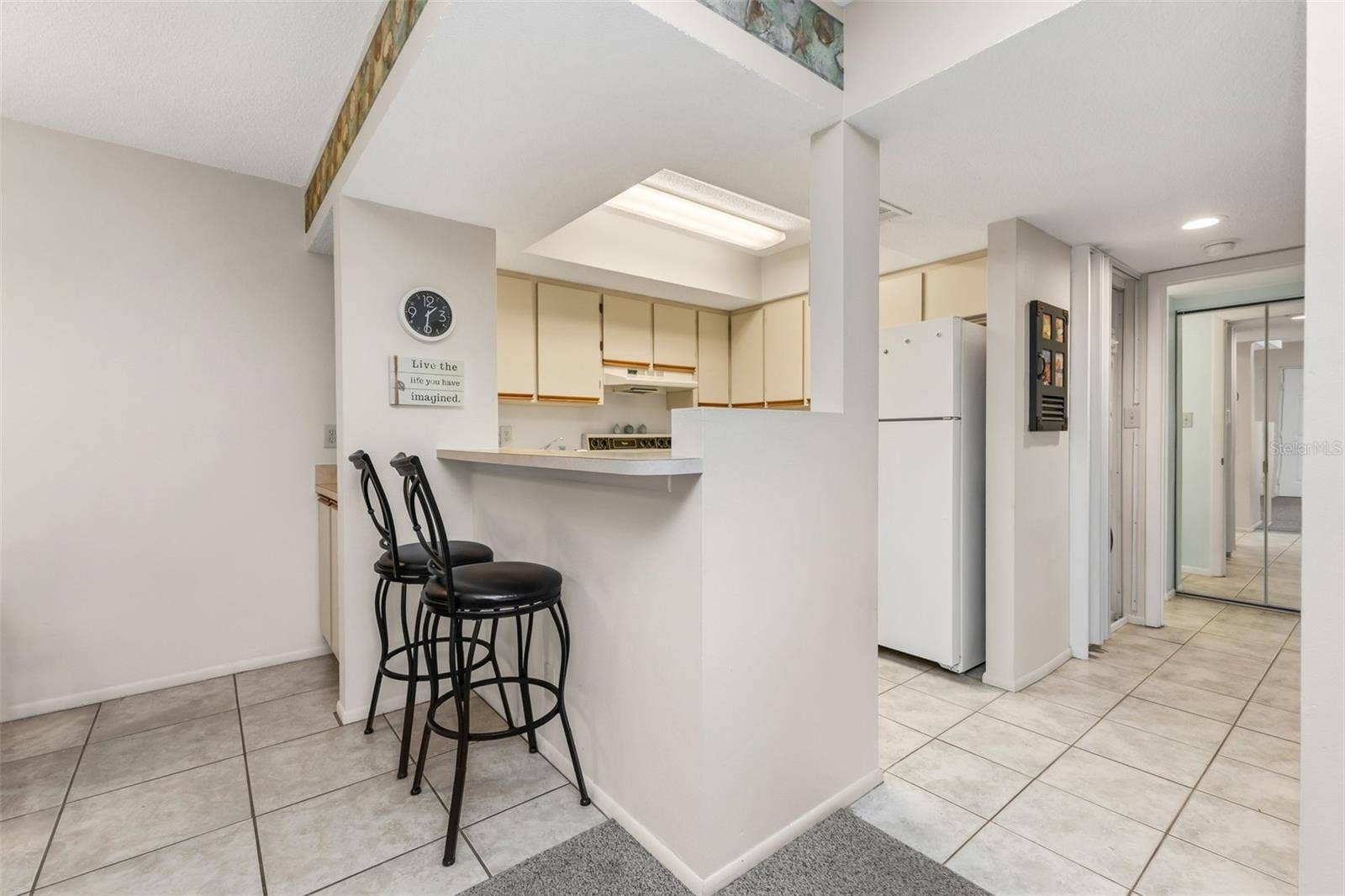 19505 QUESADA AVENUE, #H208, Port Charlotte, FL 33948 Breakfast bar