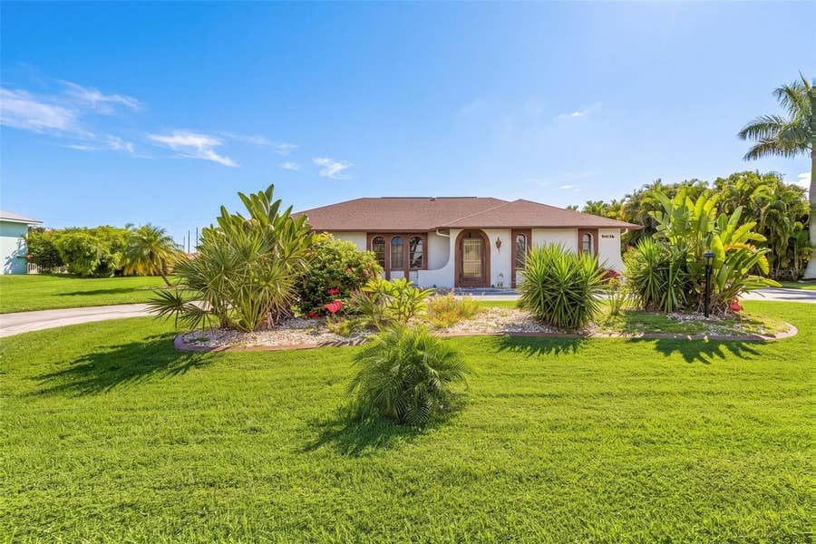 Property photo for 17161 WATERS EDGE CIRCLE, North Fort Myers, FL