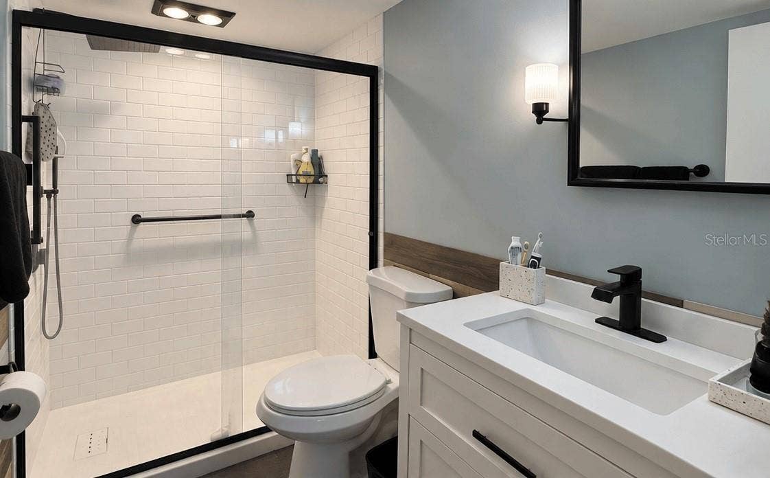 2437 HARBOR BOULEVARD, #110, Port Charlotte, FL 33952 Bathroom #1