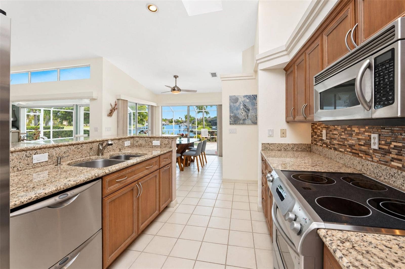 1018 CONECTA DRIVE, Punta Gorda, FL 33950 Kitchen