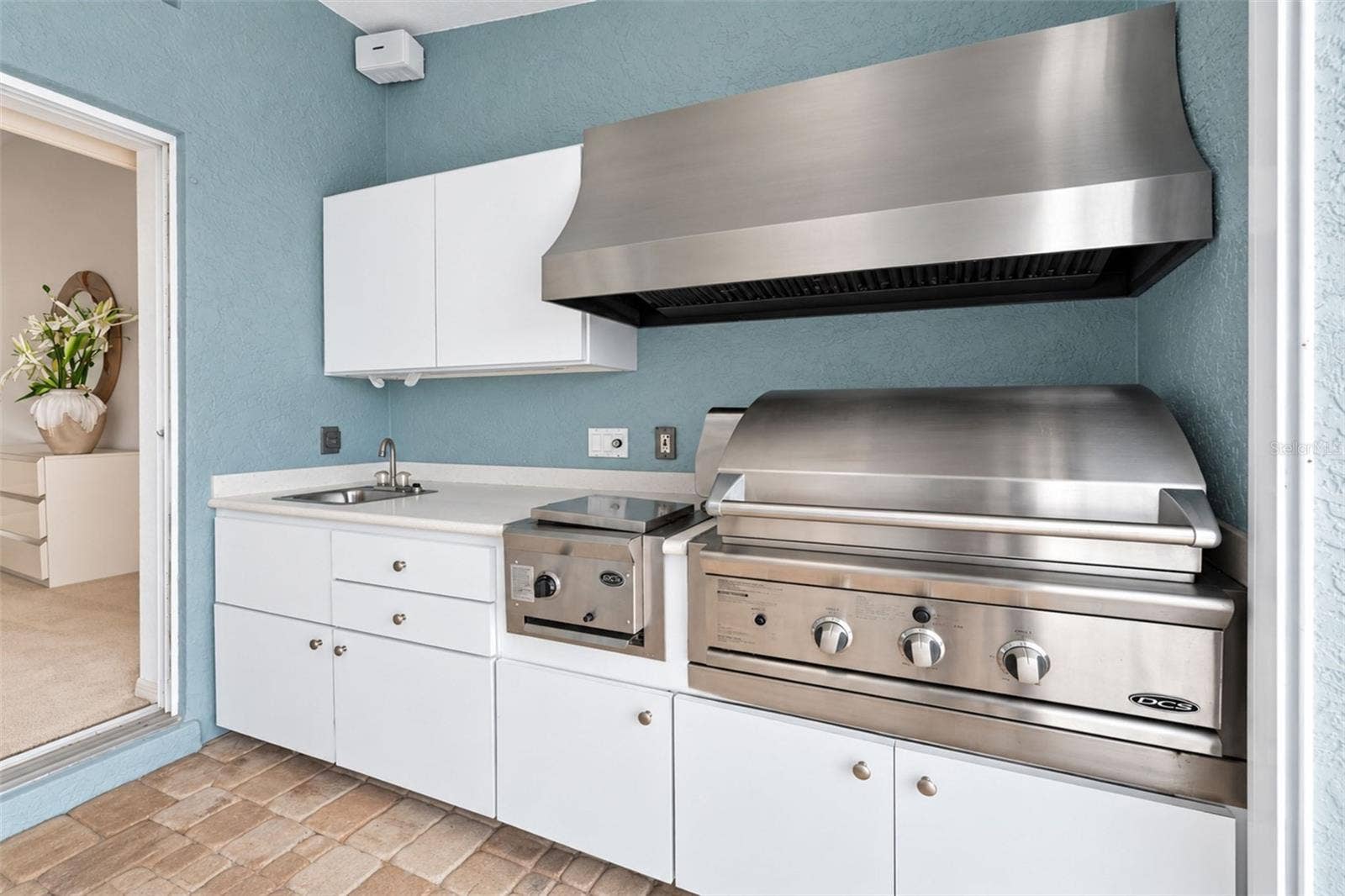 1018 CONECTA DRIVE, Punta Gorda, FL 33950 Gas Grill/ Outdoor Kitchen