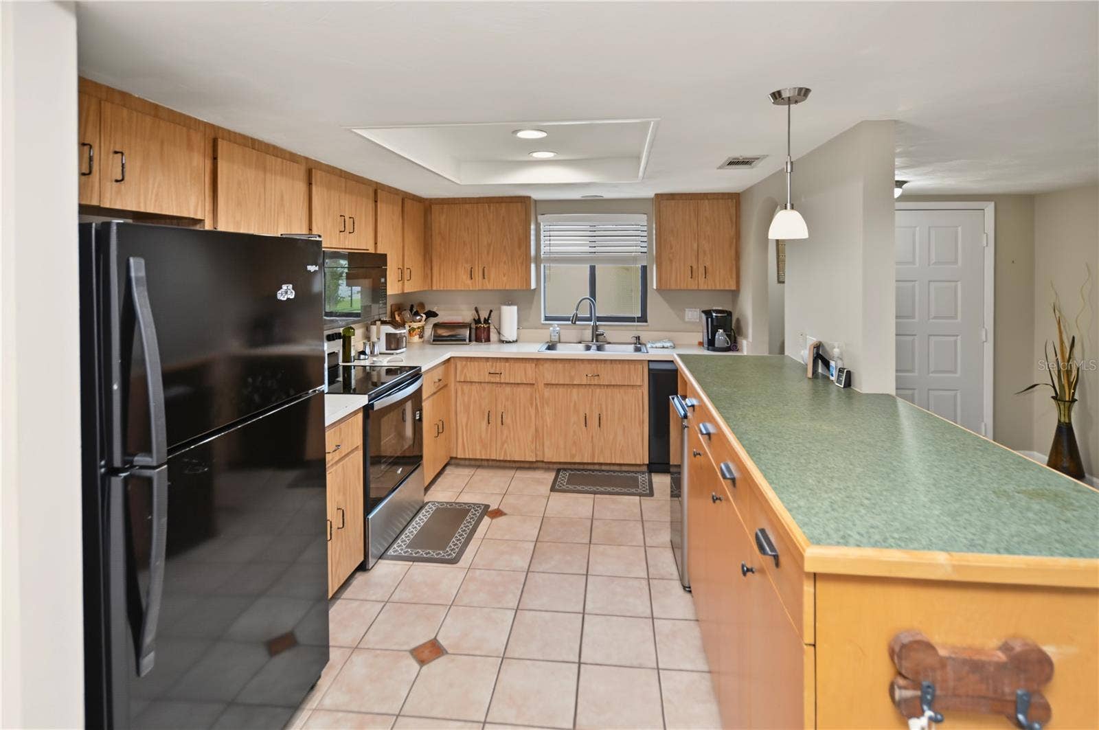 457 ALBEE FARM ROAD, #V13, Venice, FL 34285 Kitchen