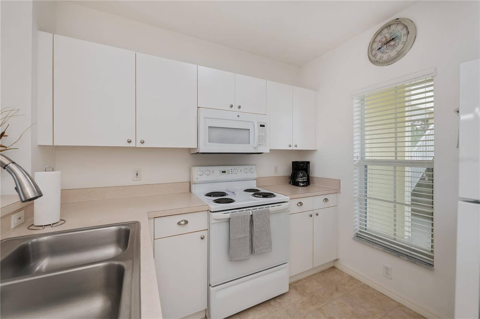 19325 WATER OAK DRIVE, #204, Port Charlotte, FL 33948 19325 WATER OAK DRIVE, #204, Port Charlotte, FL 33948