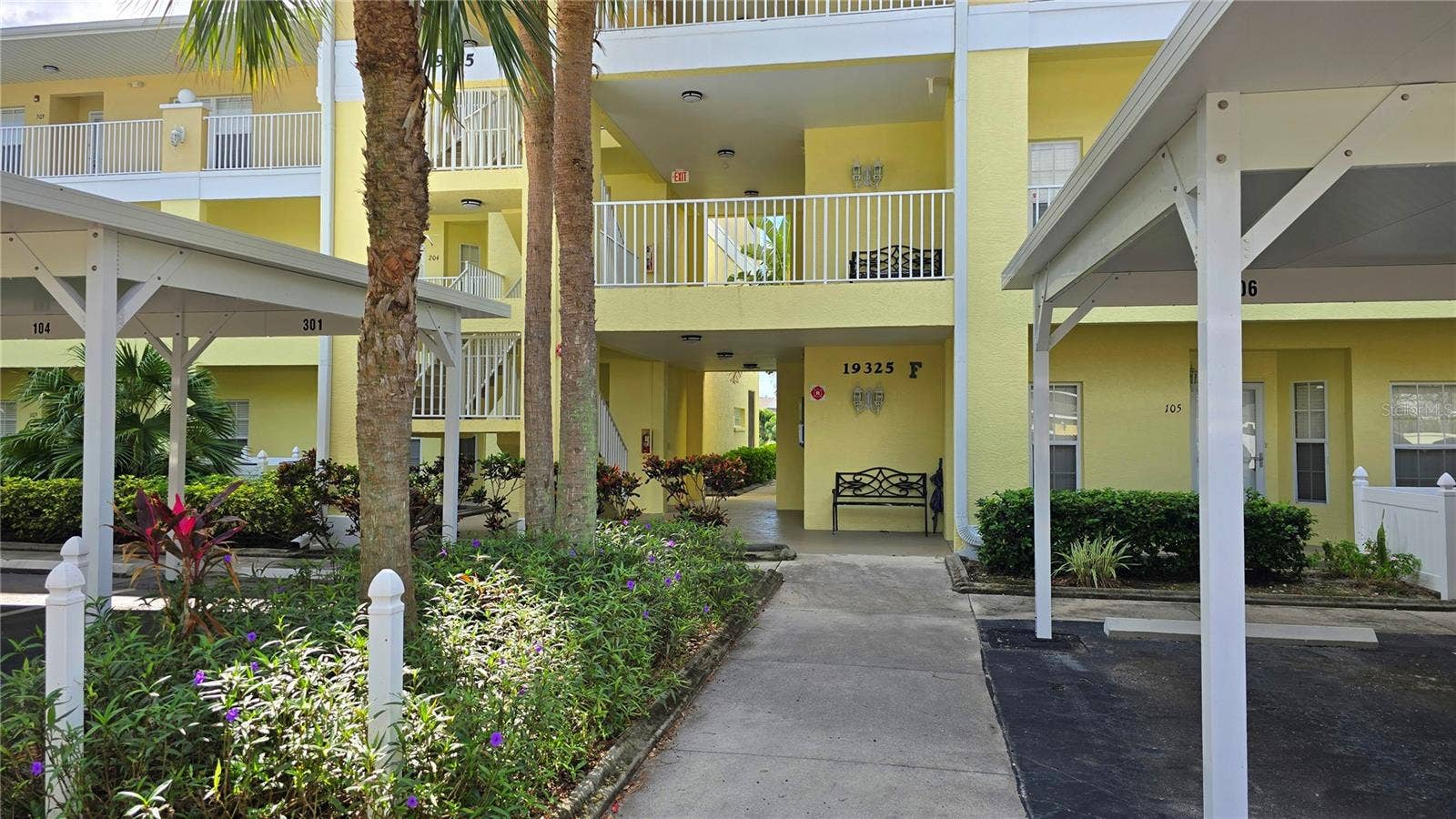 19325 WATER OAK DRIVE, #204, Port Charlotte, FL 33948 19325 WATER OAK DRIVE, #204, Port Charlotte, FL 33948