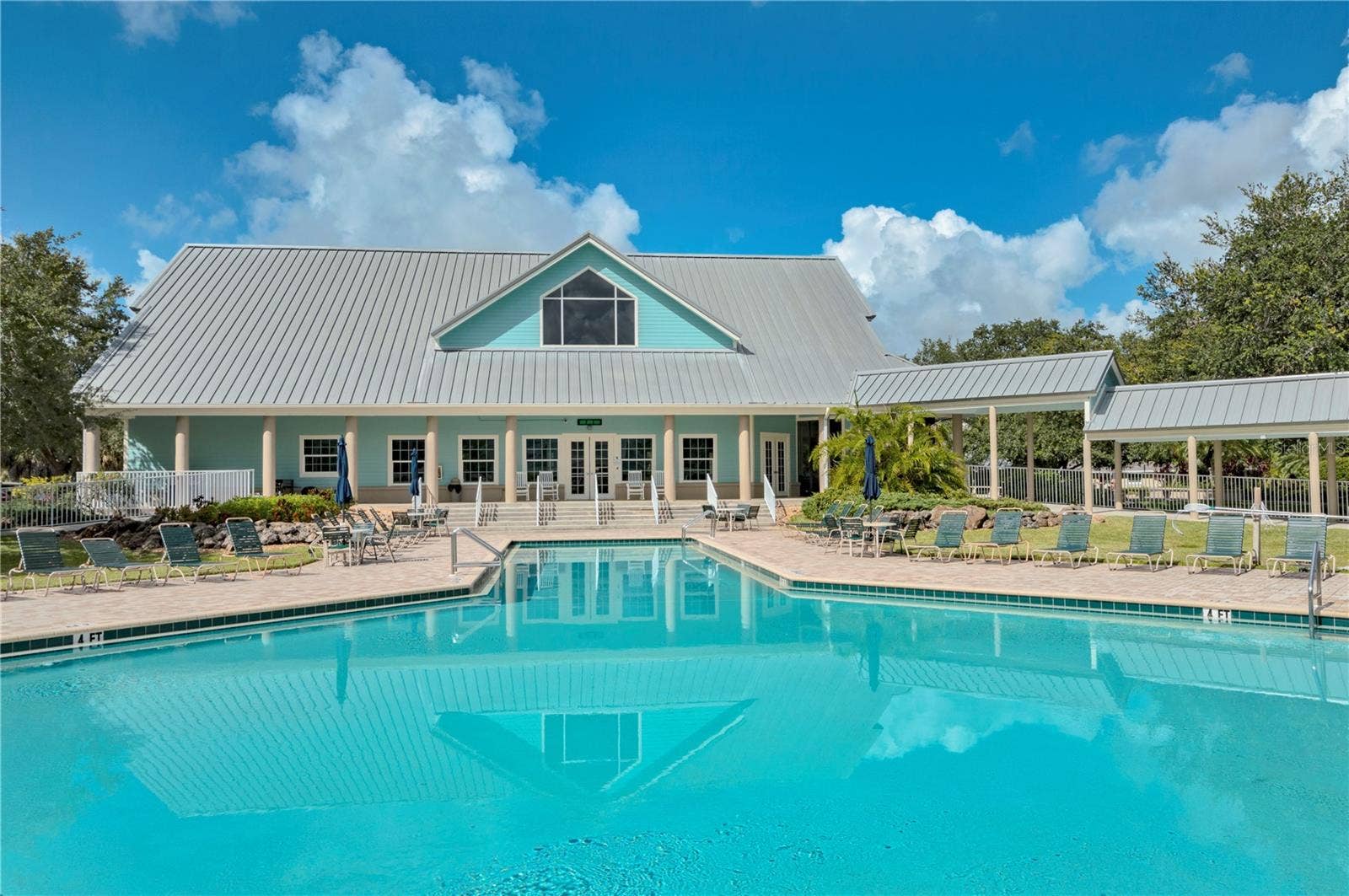 19325 WATER OAK DRIVE, #204, Port Charlotte, FL 33948 19325 WATER OAK DRIVE, #204, Port Charlotte, FL 33948
