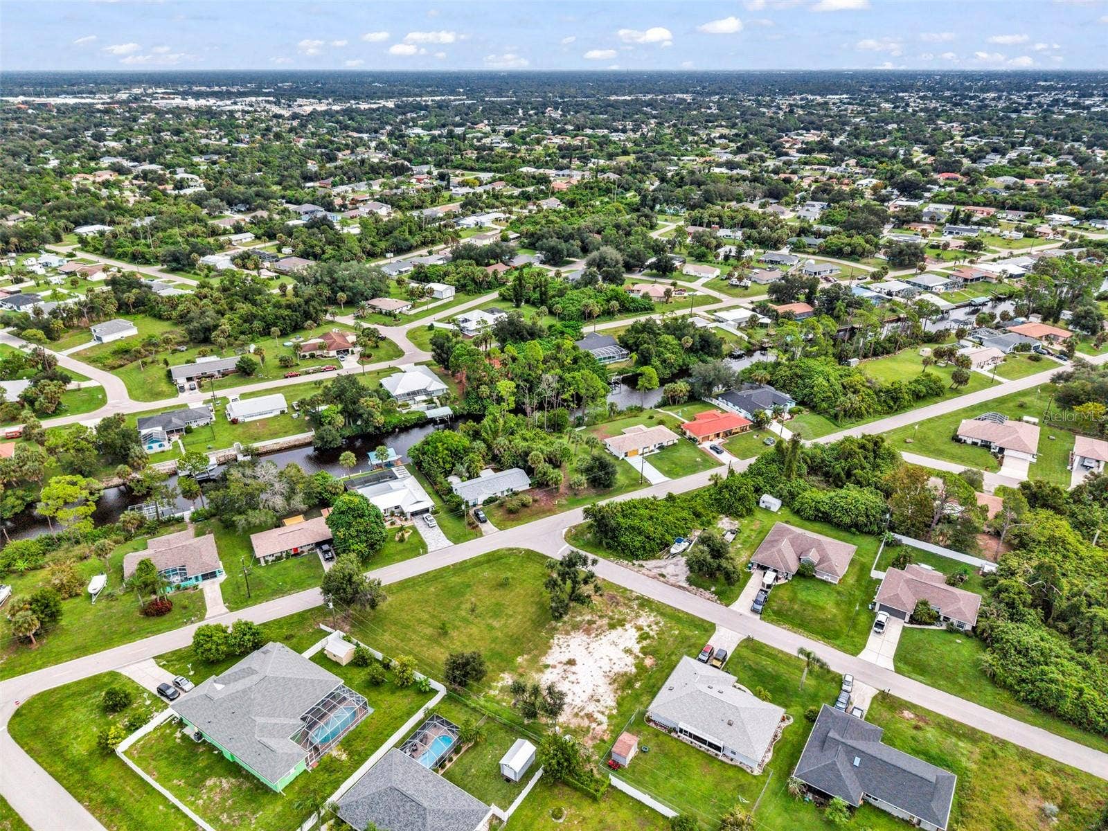 2425 WOODYGLEN STREET, Port Charlotte, FL 33948 2425 WOODYGLEN STREET, Port Charlotte, FL 33948