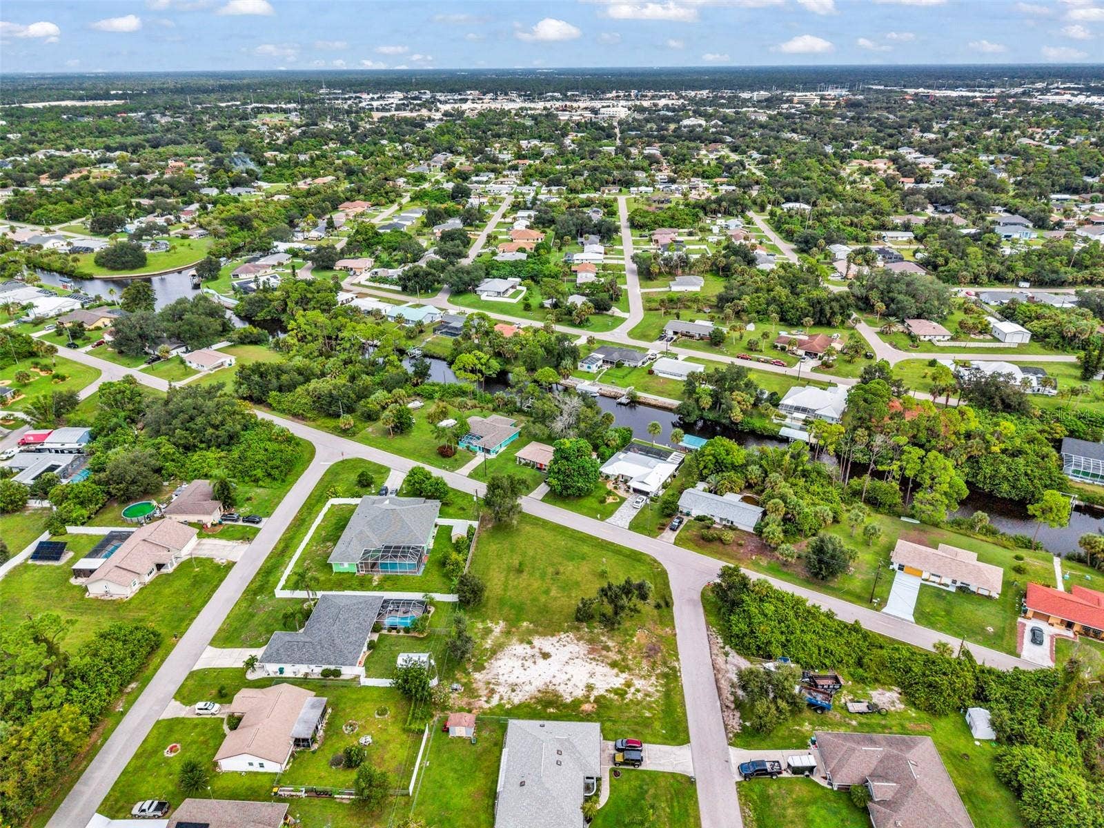 2425 WOODYGLEN STREET, Port Charlotte, FL 33948 2425 WOODYGLEN STREET, Port Charlotte, FL 33948