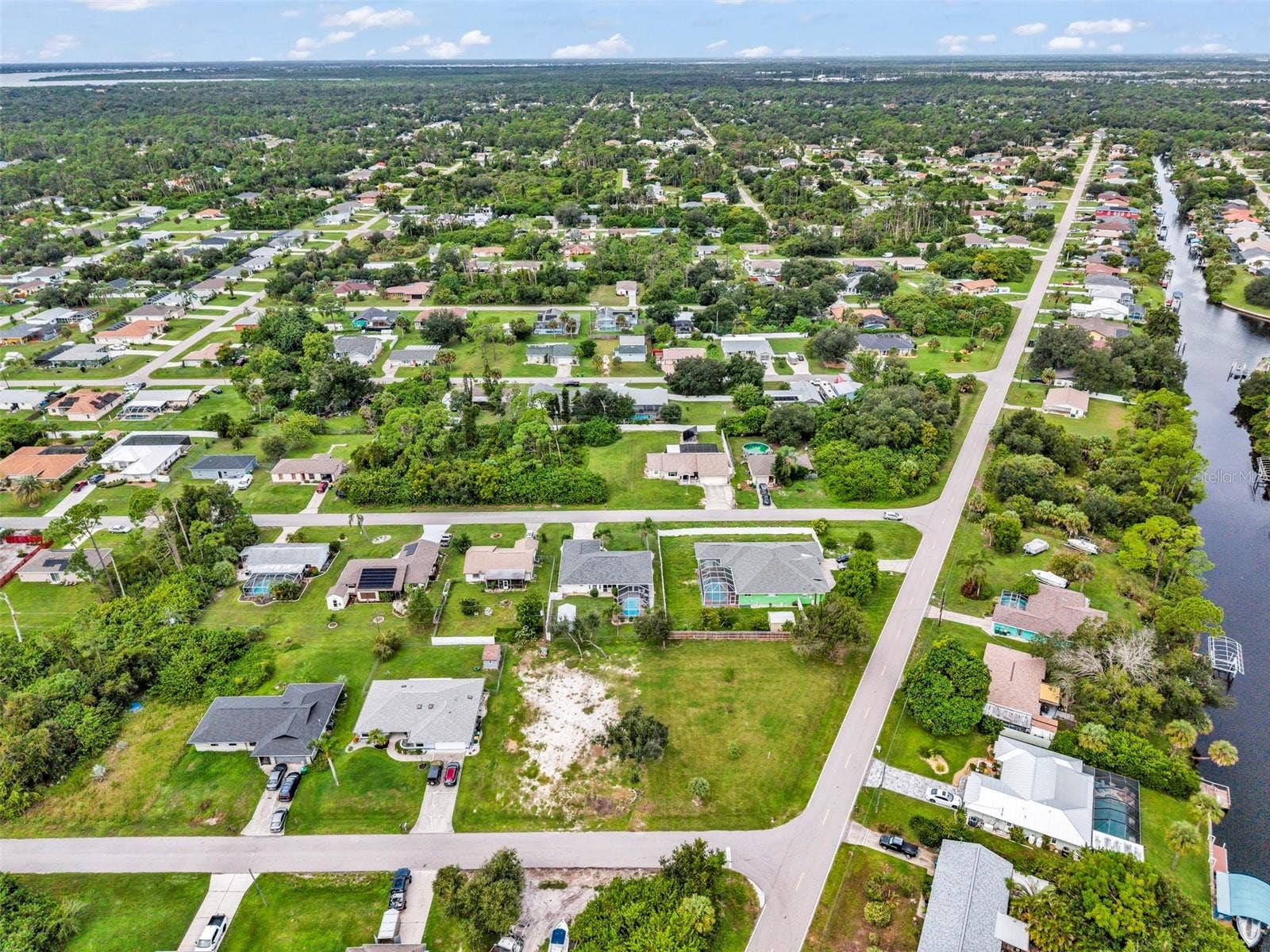 2425 WOODYGLEN STREET, Port Charlotte, FL 33948 2425 WOODYGLEN STREET, Port Charlotte, FL 33948