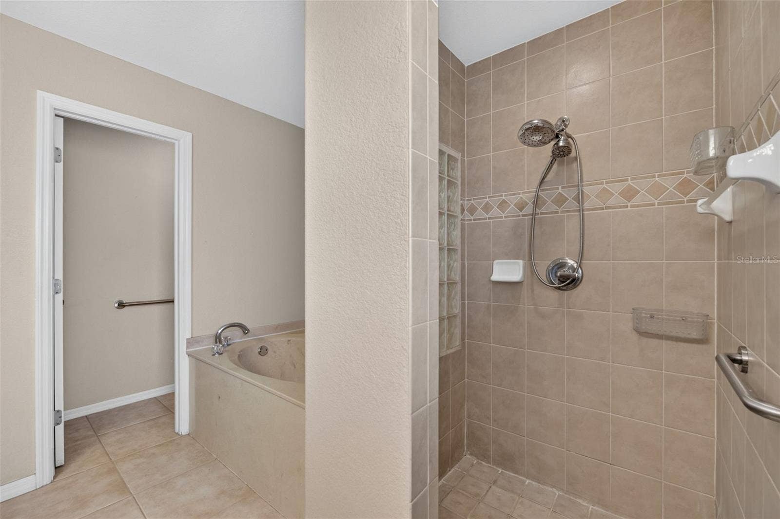 2184 ONONDAGA LANE, Punta Gorda, FL 33983 Primary Bathroom (Walkin Shower)