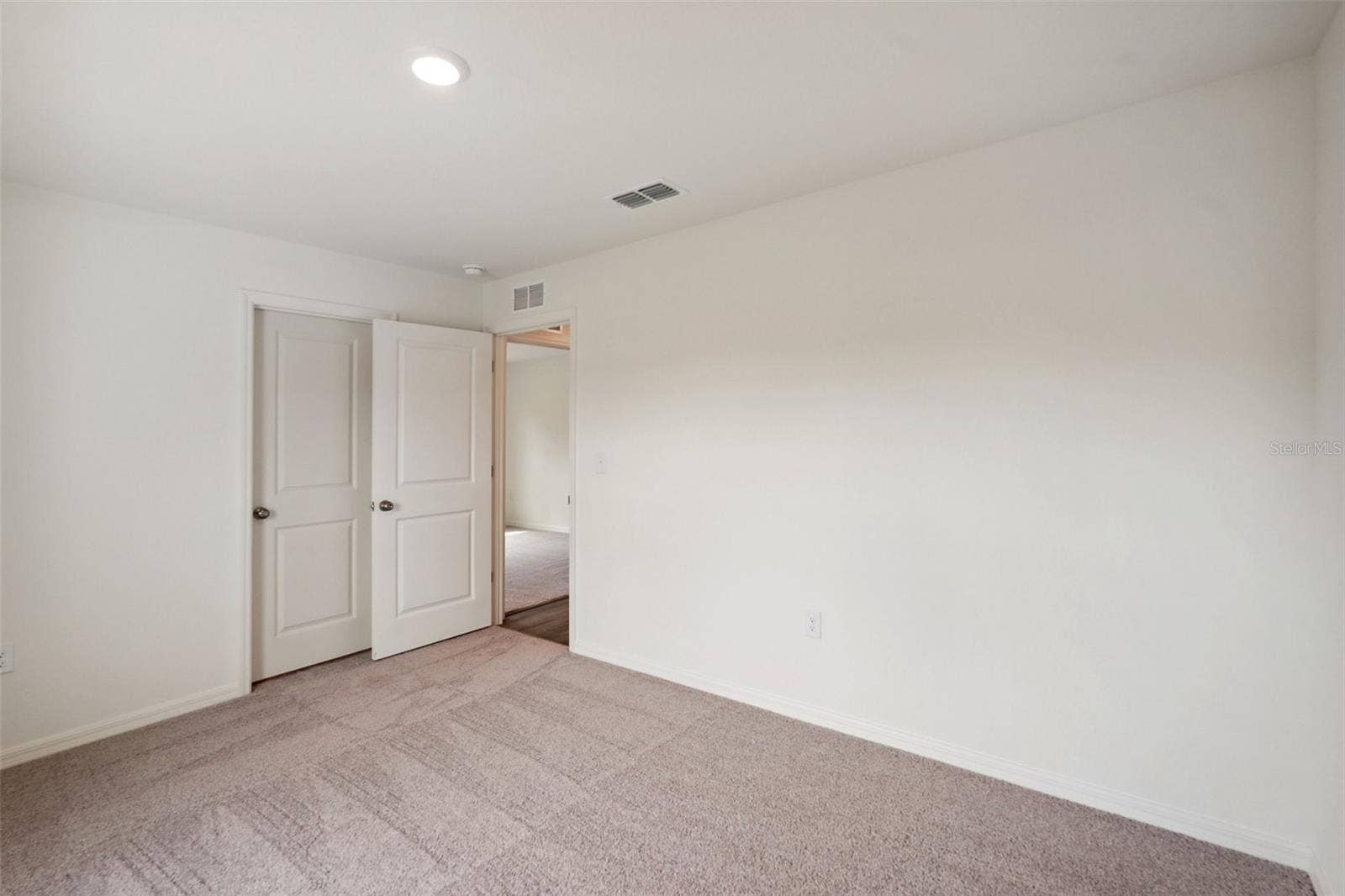12058 PEMBROOKE AVENUE, Weeki Wachee, FL 34614