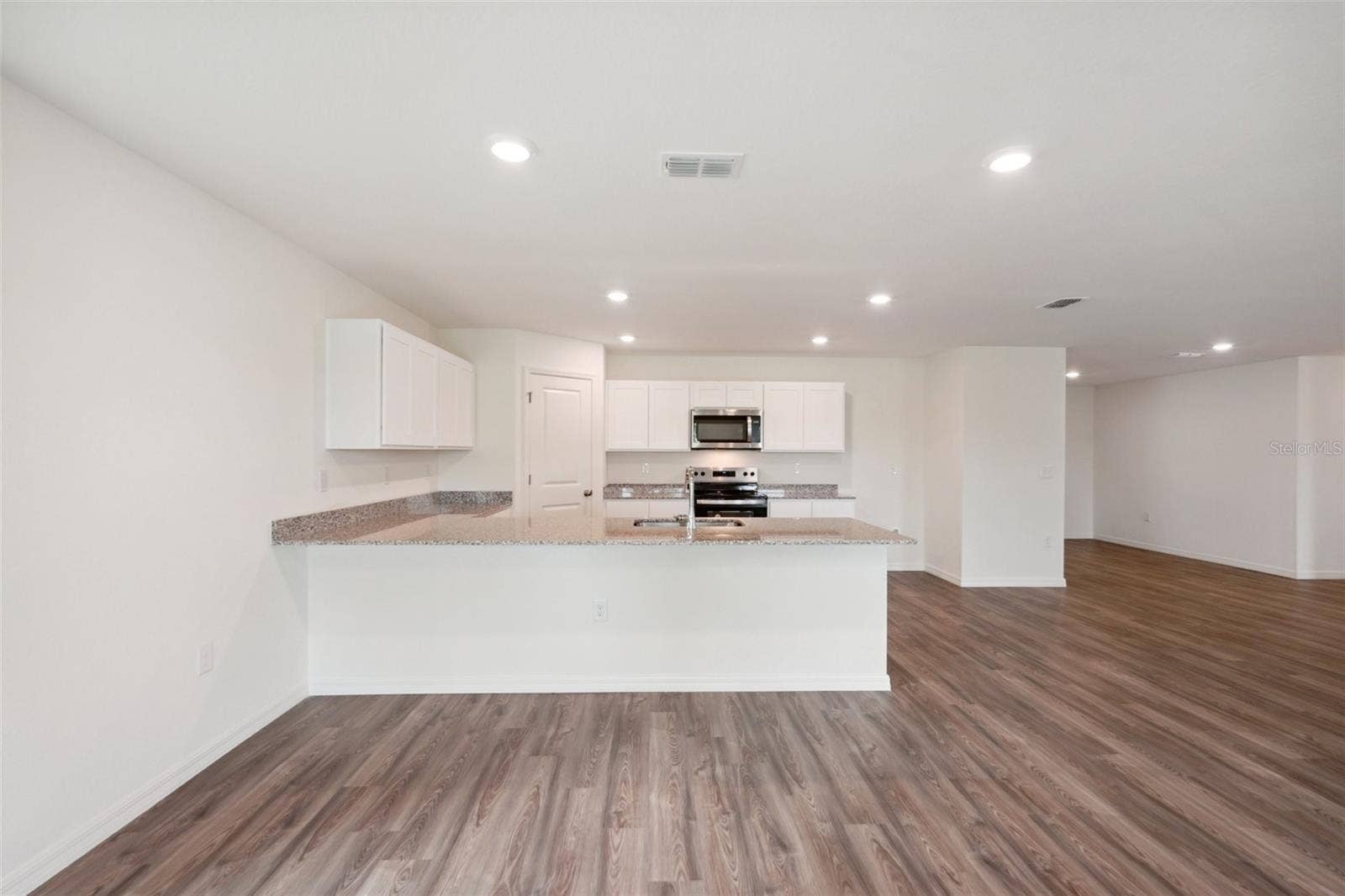 12058 PEMBROOKE AVENUE, Weeki Wachee, FL 34614