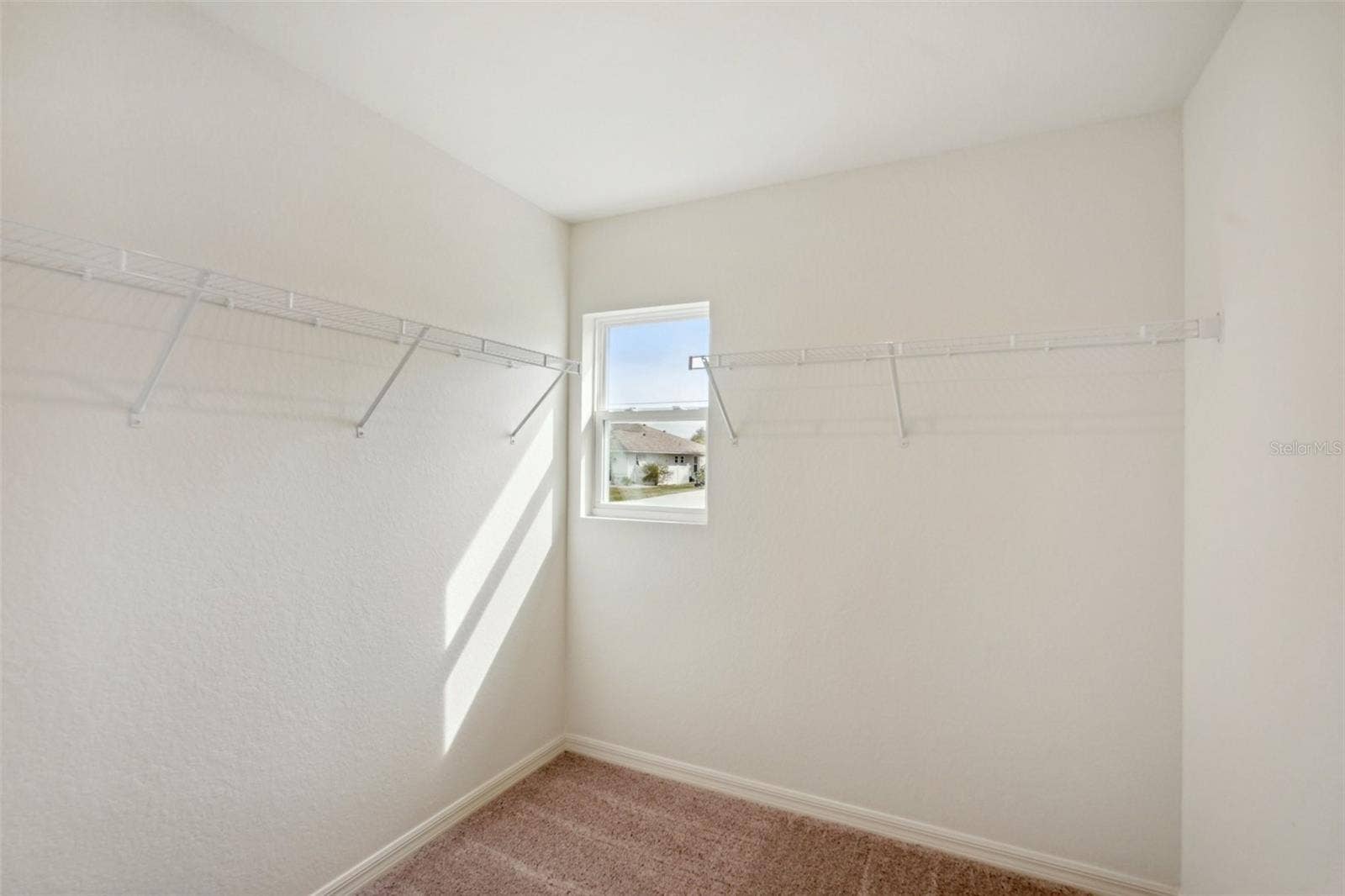 12058 PEMBROOKE AVENUE, Weeki Wachee, FL 34614