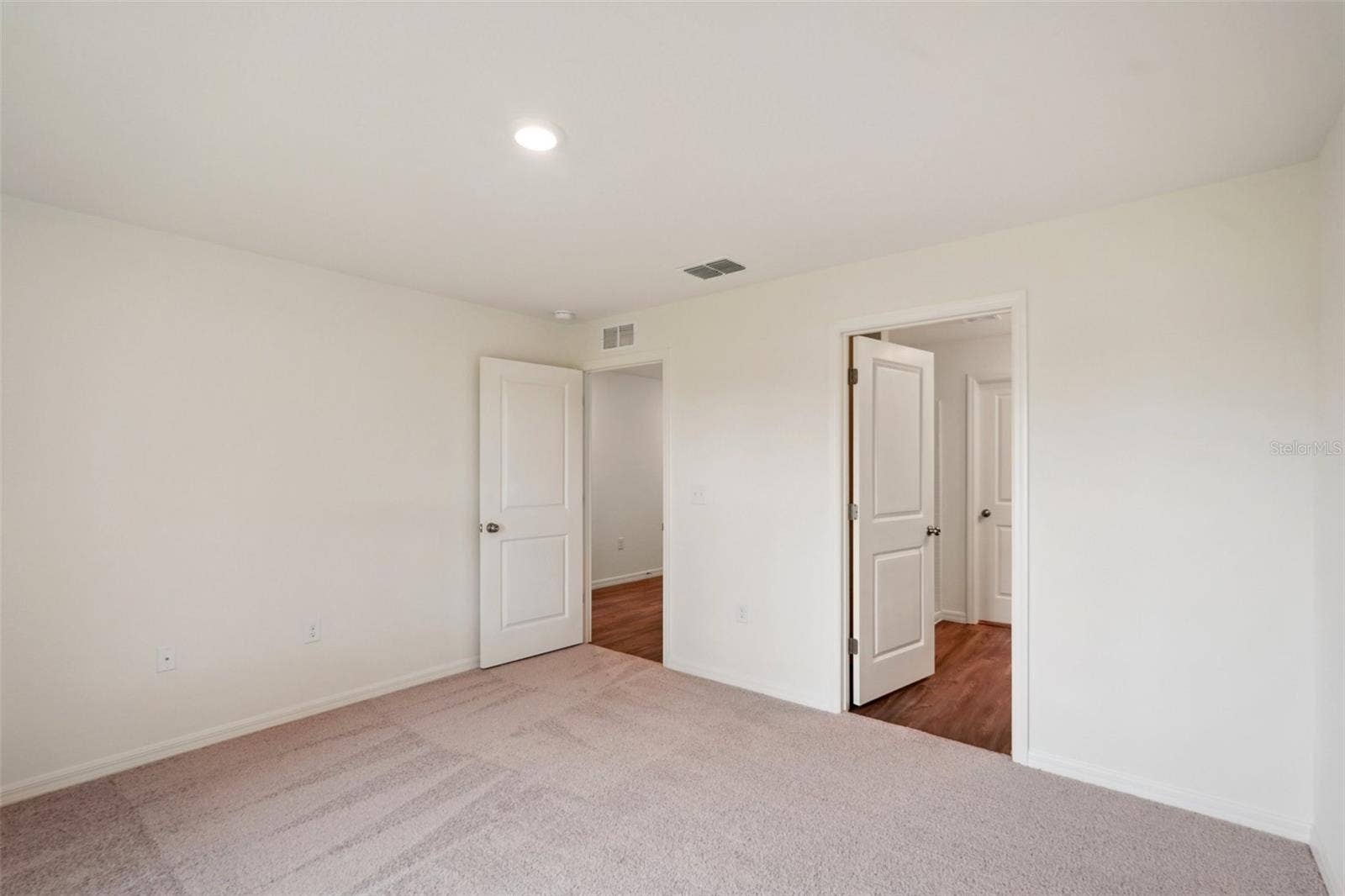 12058 PEMBROOKE AVENUE, Weeki Wachee, FL 34614