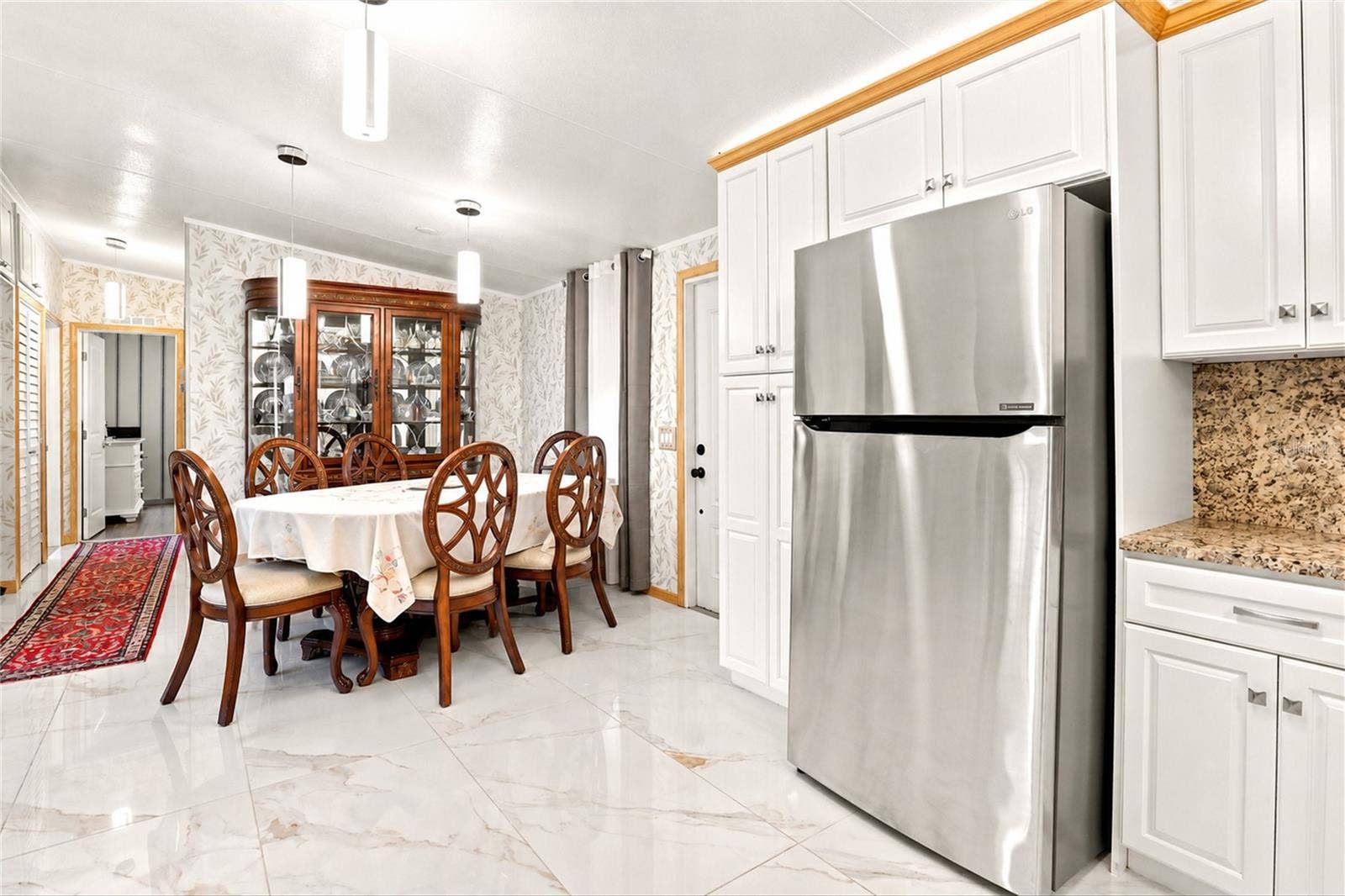 1 POINSETTIA DRIVE, Fort Myers, FL 33905 Kitchen/Dining