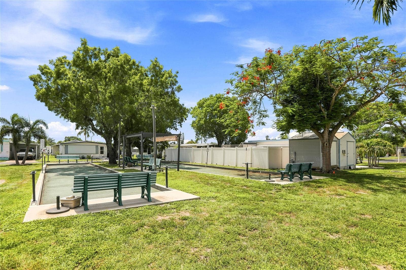 1 POINSETTIA DRIVE, Fort Myers, FL 33905 Amenities