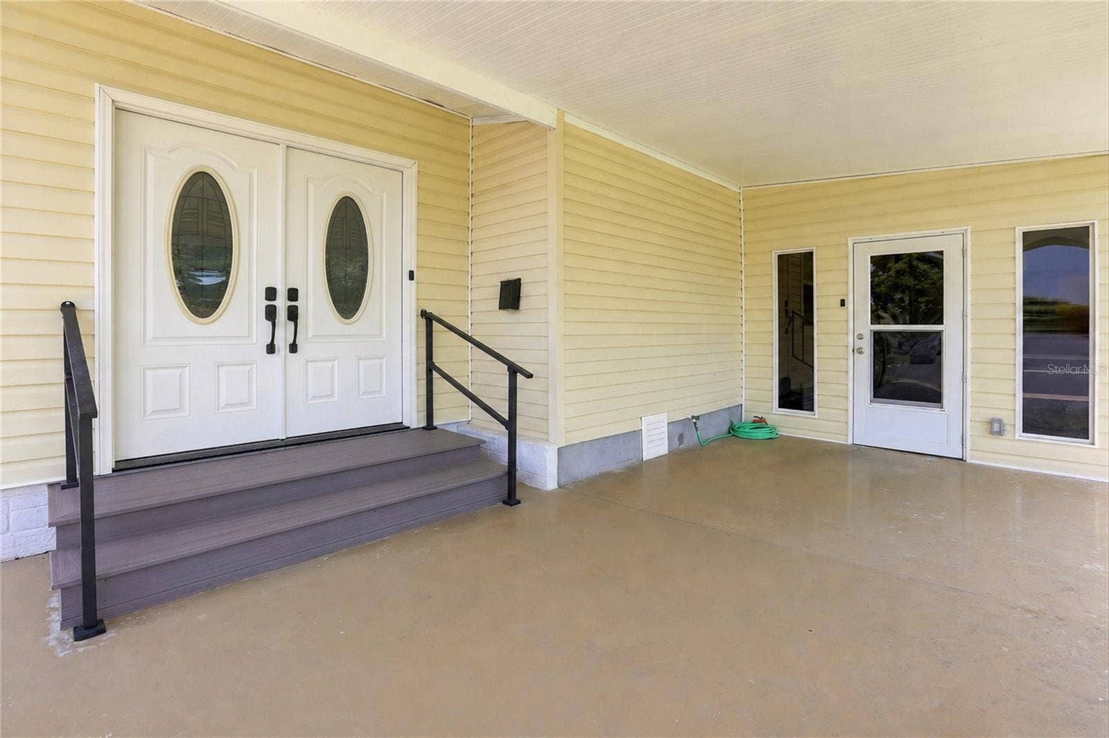 1 POINSETTIA DRIVE, Fort Myers, FL 33905 Double Front Doors