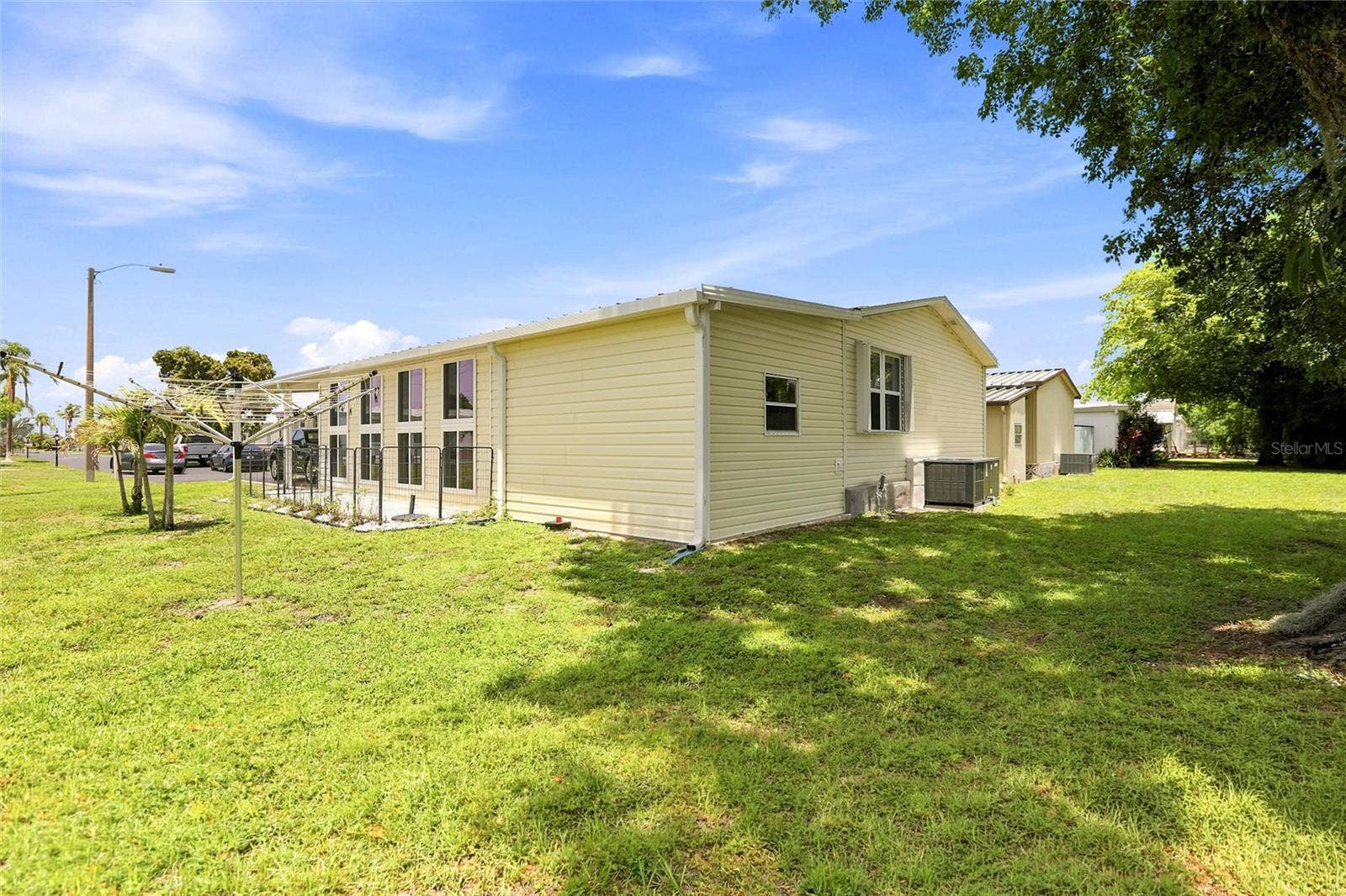 1 POINSETTIA DRIVE, Fort Myers, FL 33905 Side view of Home