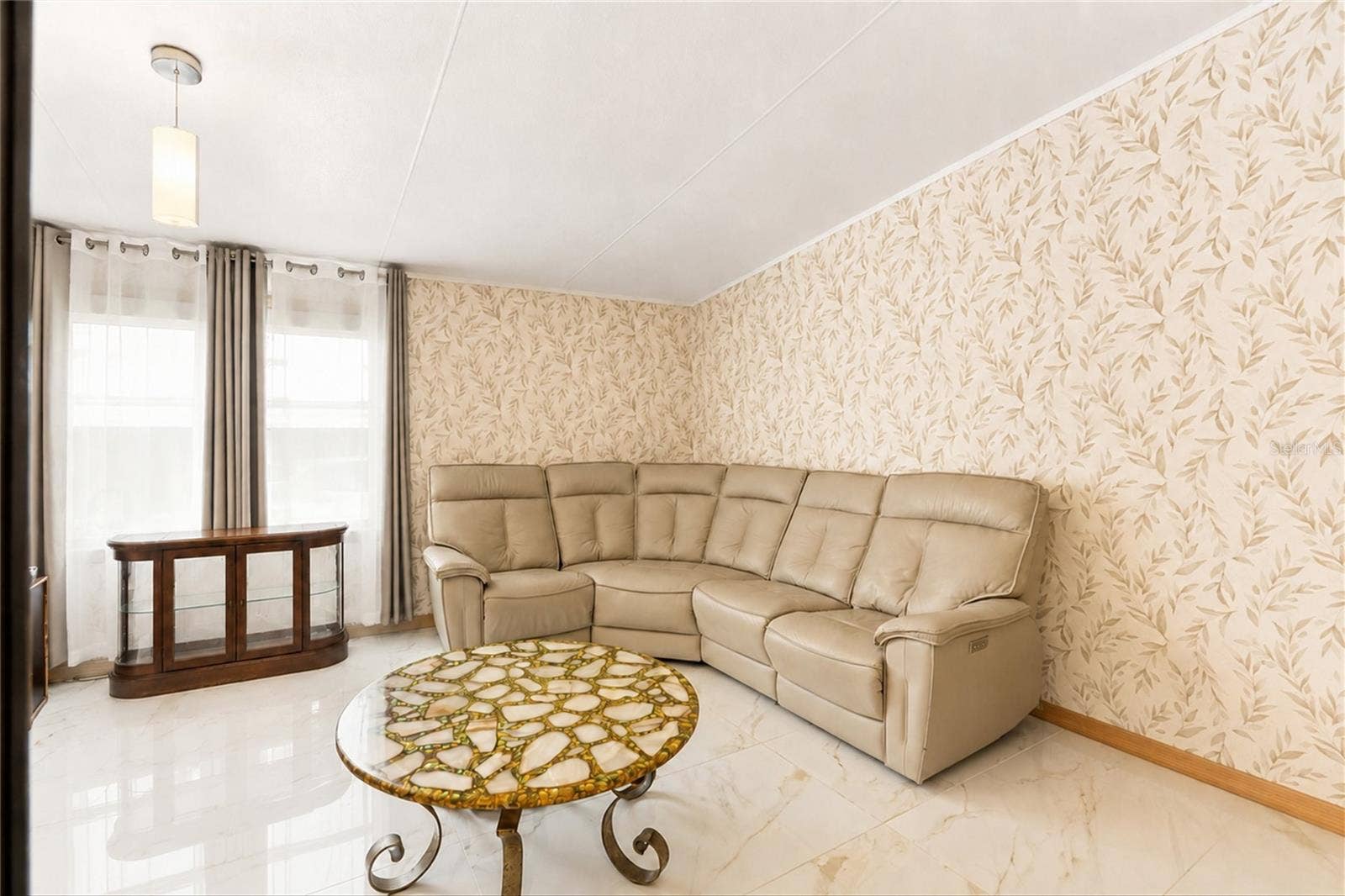 1 POINSETTIA DRIVE, Fort Myers, FL 33905 Living Area